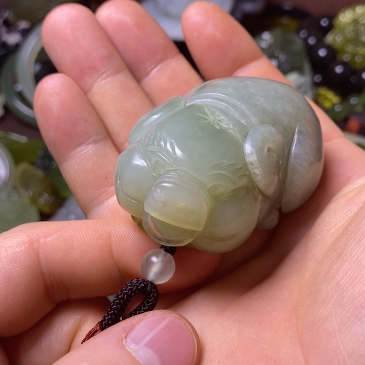 岫玉岫玉颈饰未镶嵌