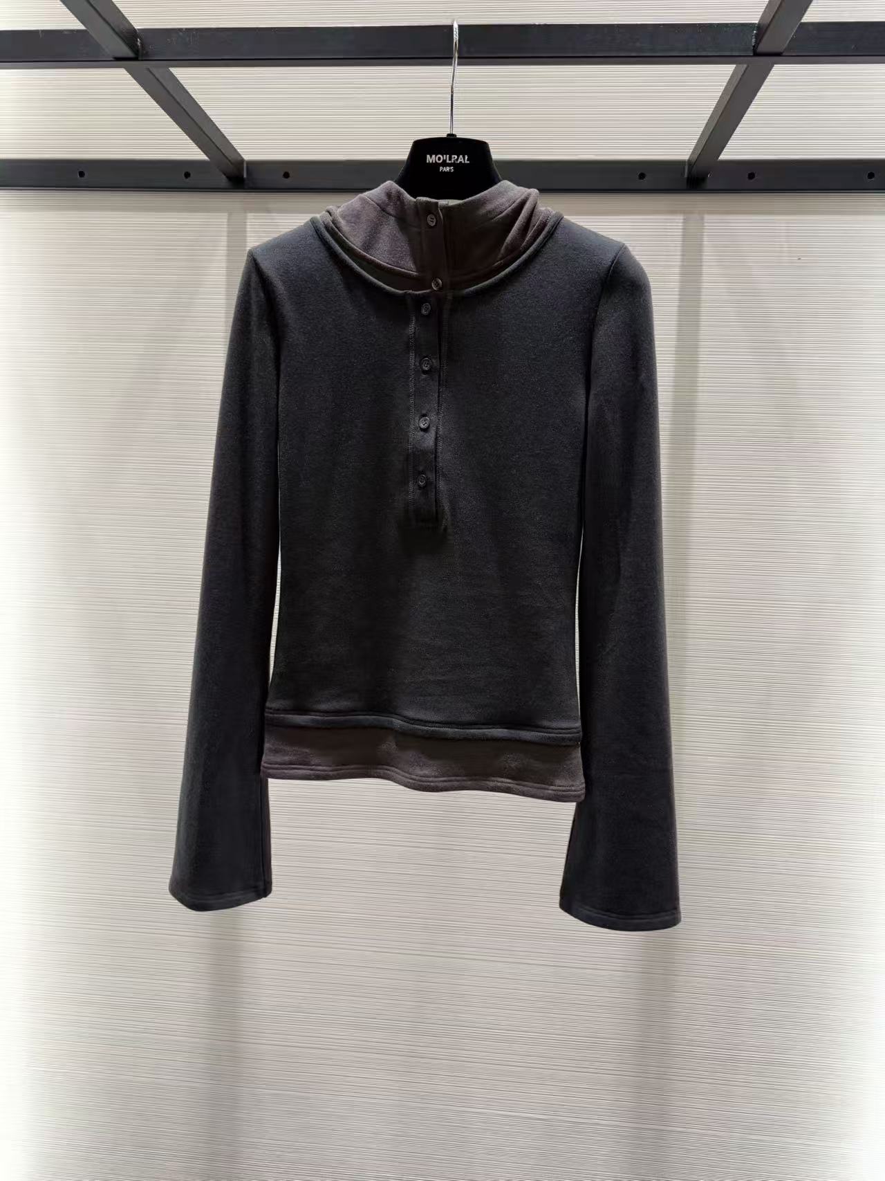 设计师新款撞色单排扣休闲百搭高领连帽长袖T恤 XM2526088