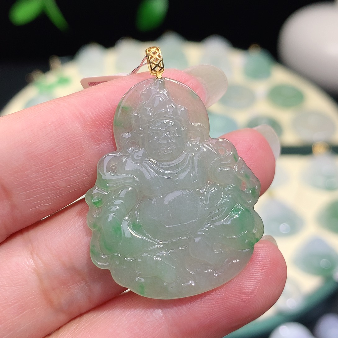 翡翠18K金镶嵌颈饰黄财神