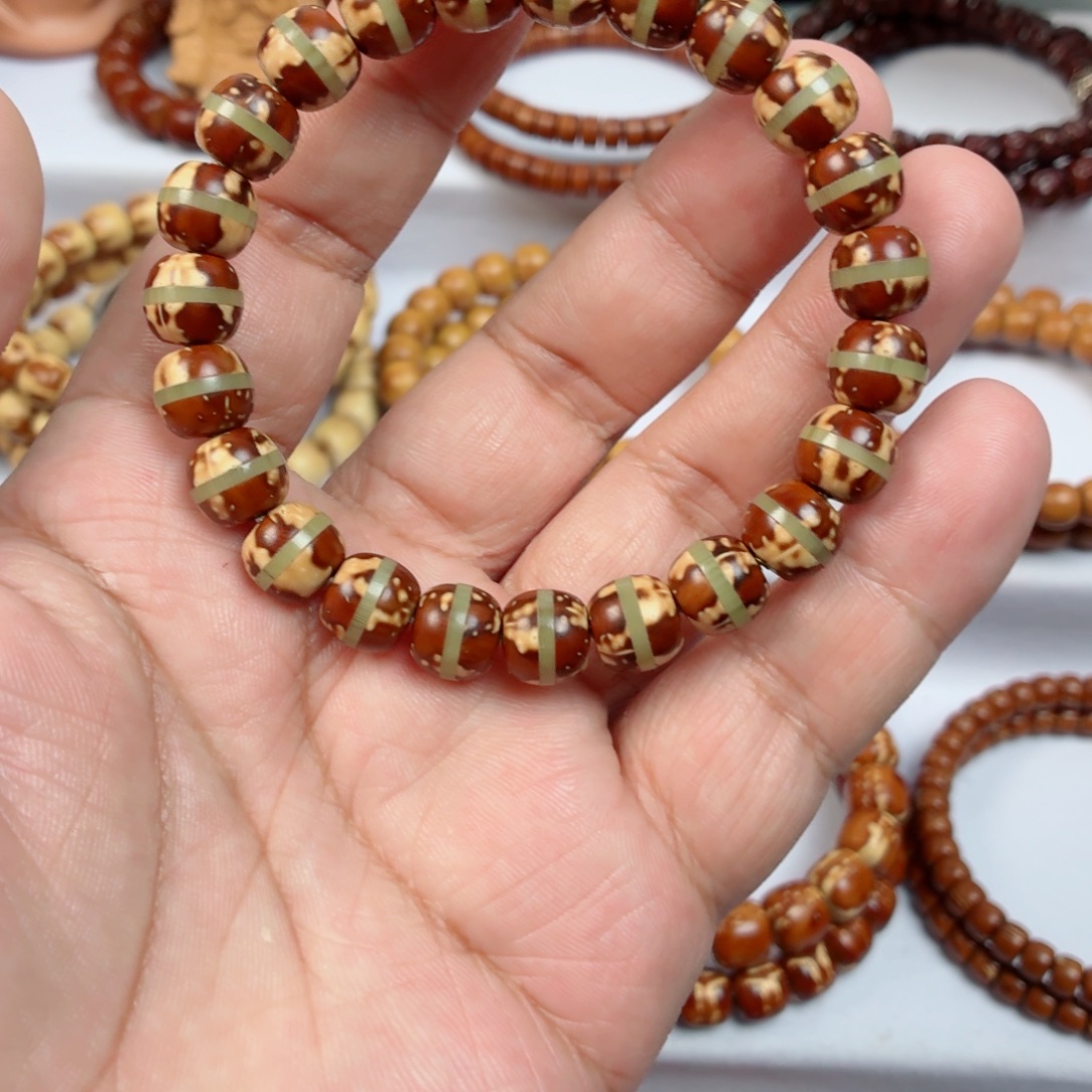 紫金鼠手串一线天三花