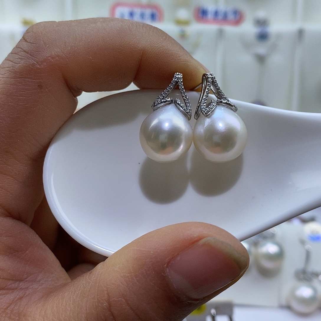 淡水珍珠银S925镶嵌吊坠(赠链)