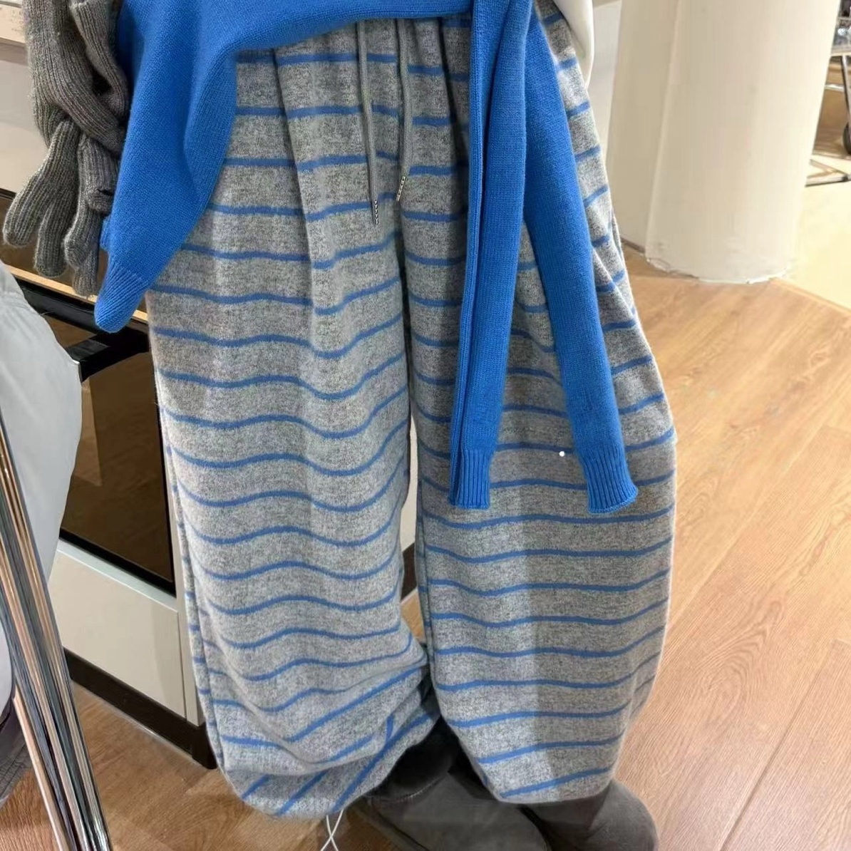 61991#【東Room】2025新款韩系宽松慵懒裤脚可收口阔腿裤