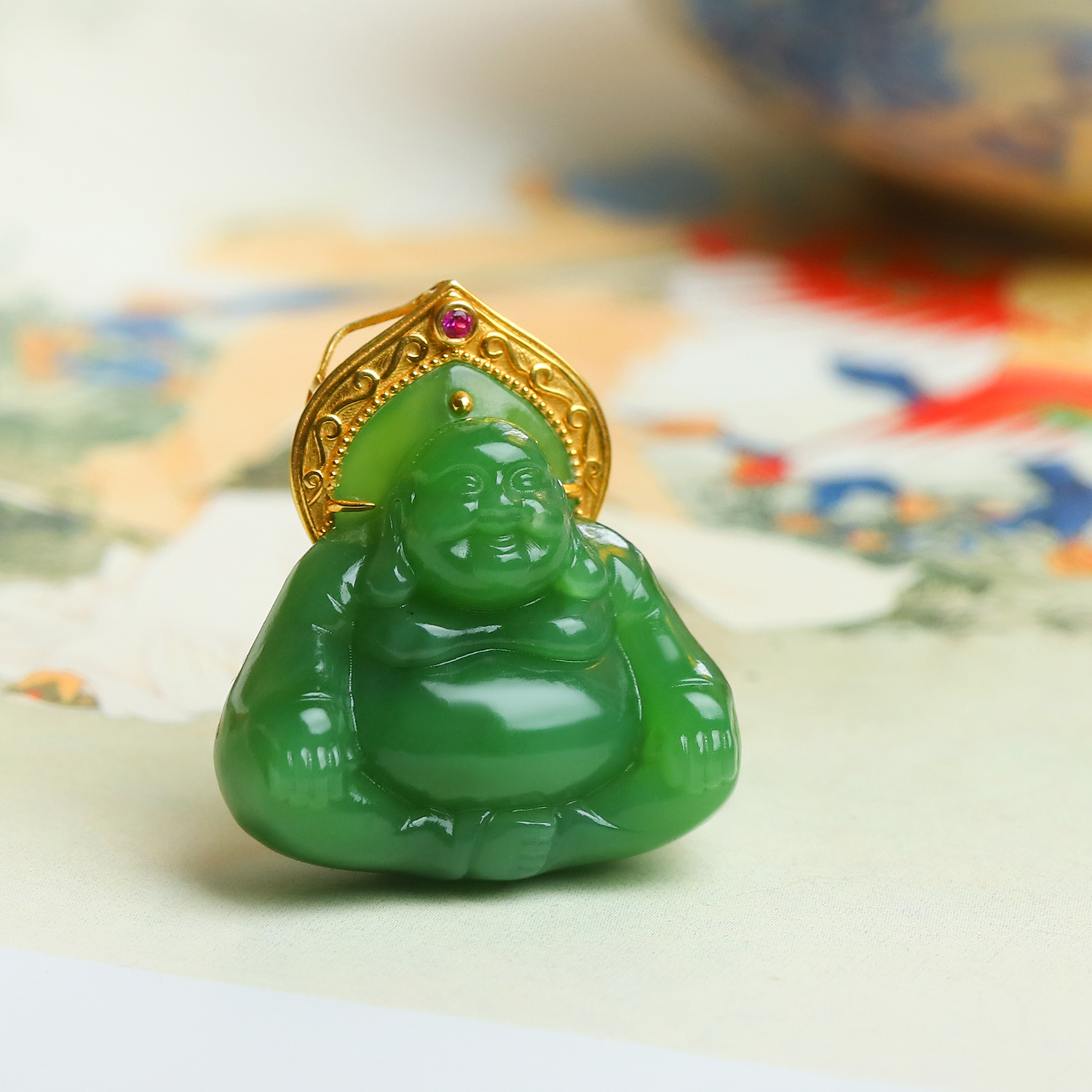 和田玉镶嵌佛公雕刻吊坠