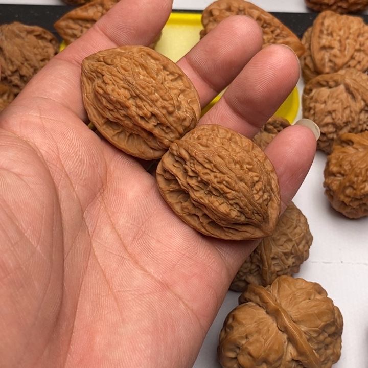 核桃手串/手链野生鸡心33。，尺寸