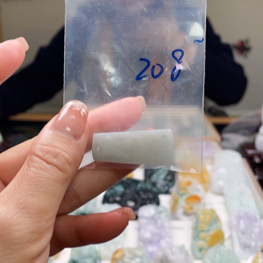 翡翠吊坠(不含链)未镶嵌?***?