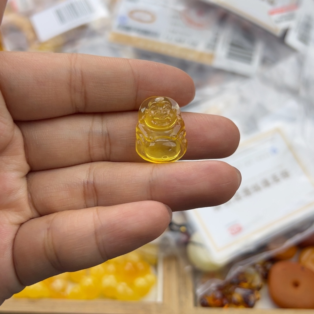 琥珀珠宝奇石未镶嵌