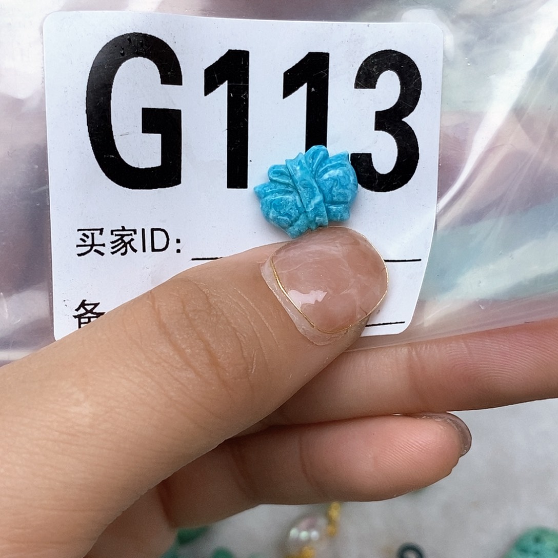 绿松石配饰未镶嵌