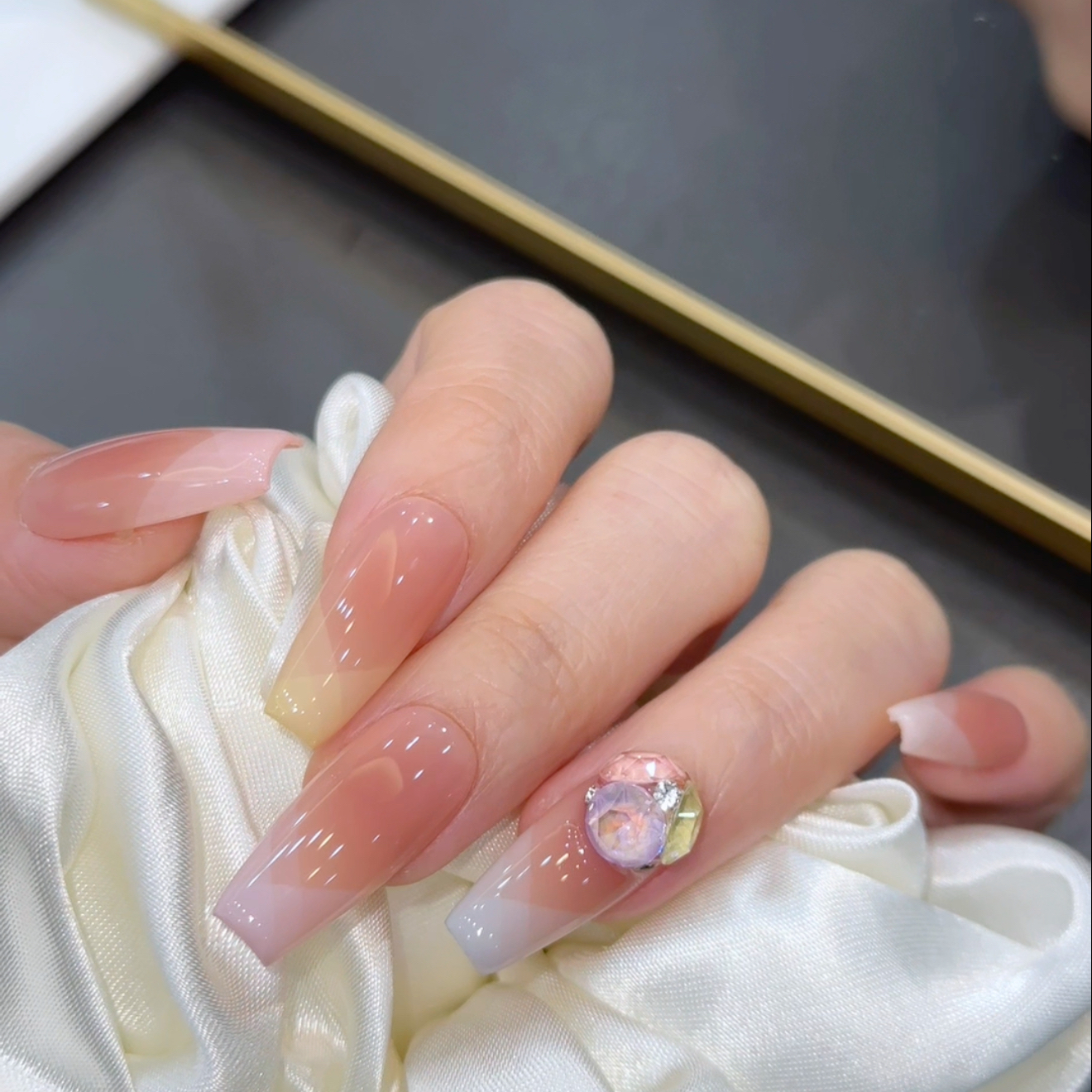 小彩虹 施家全华 纯手工定制穿戴甲美甲成品美甲贴片10片