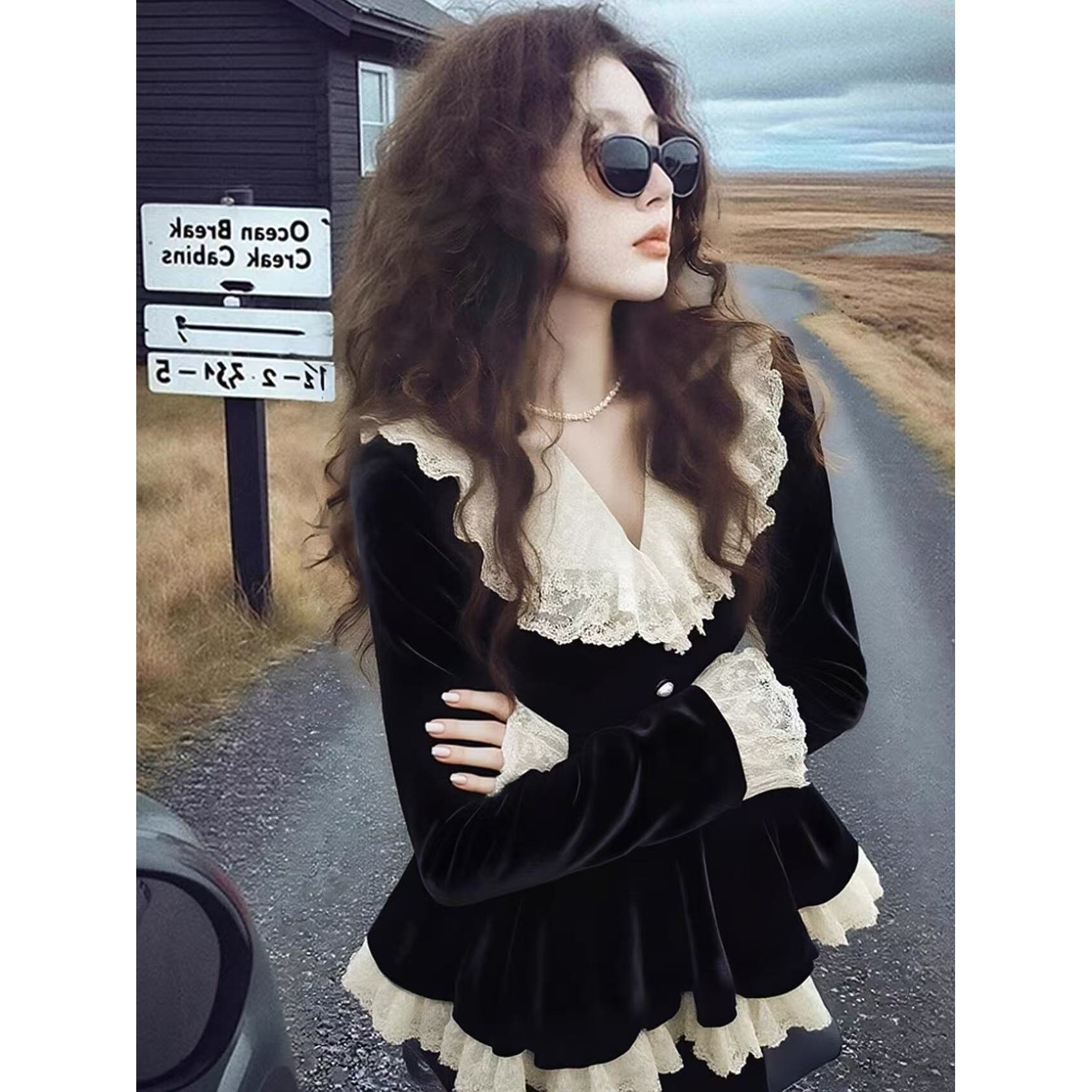 法式千金风V领长袖丝绒衬衫女冬季新款气质甜美端庄淑女修身上衣