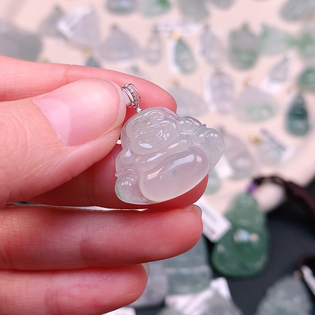 翡翠颈饰18K金镶嵌飘花佛23.5、17.8、23.3、5