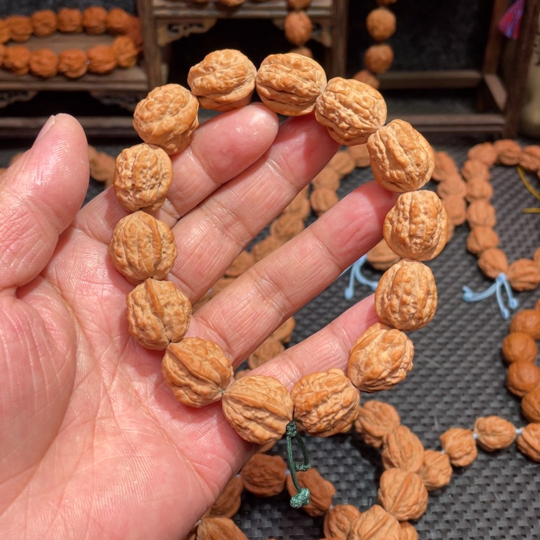 文玩核桃手串 原生态 嵩山老树蛤蟆头