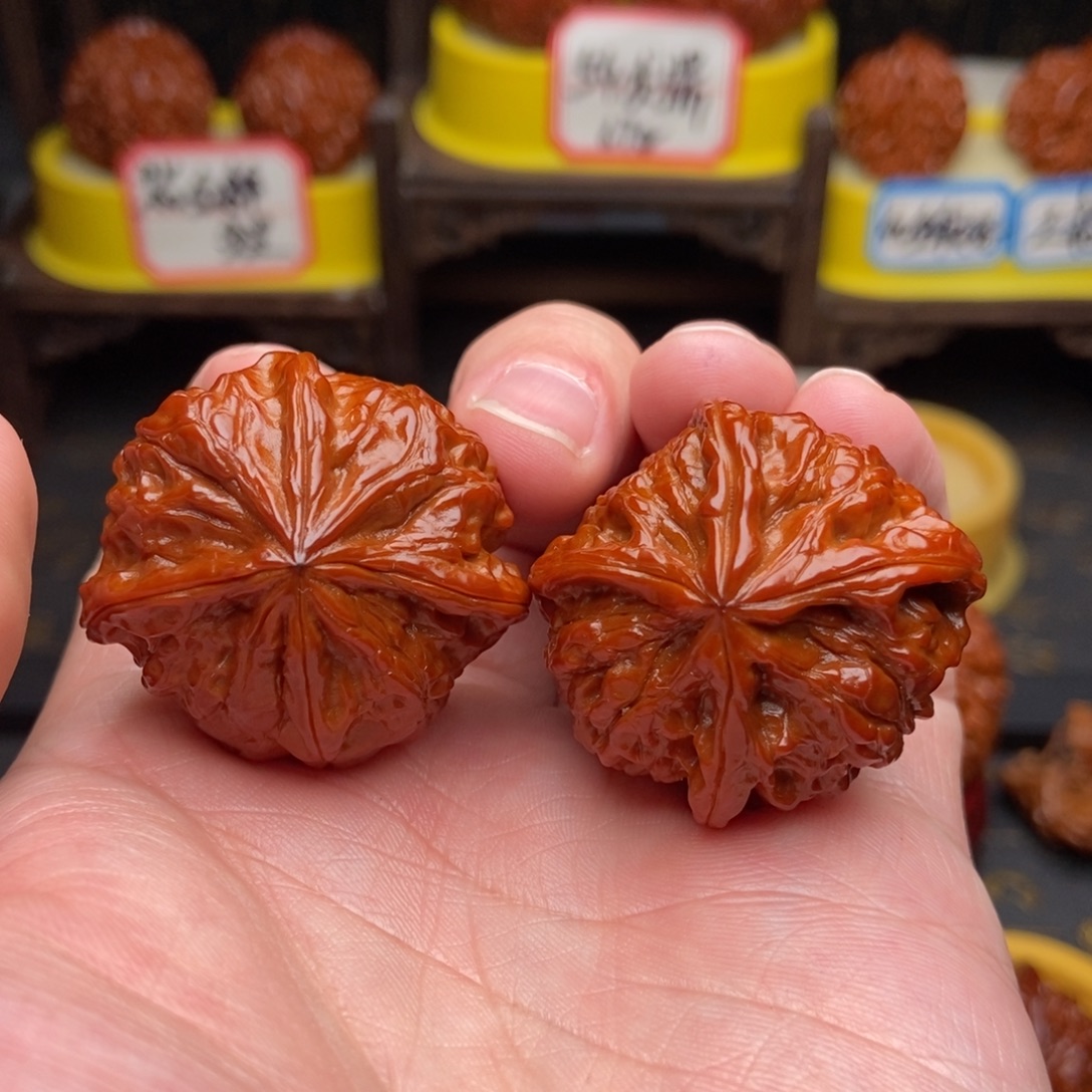 文玩核桃吊坠36龙山四棱