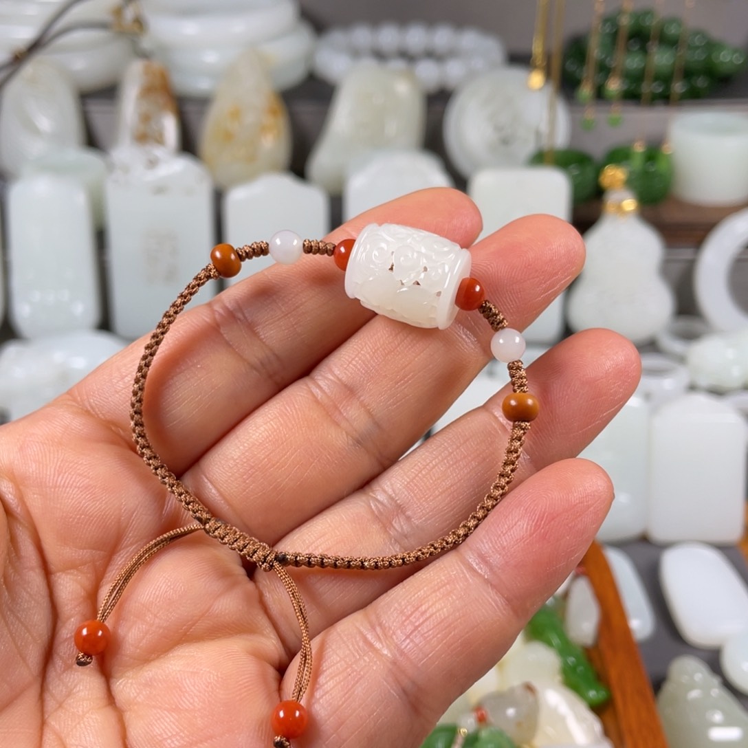 和田玉颈饰未镶嵌