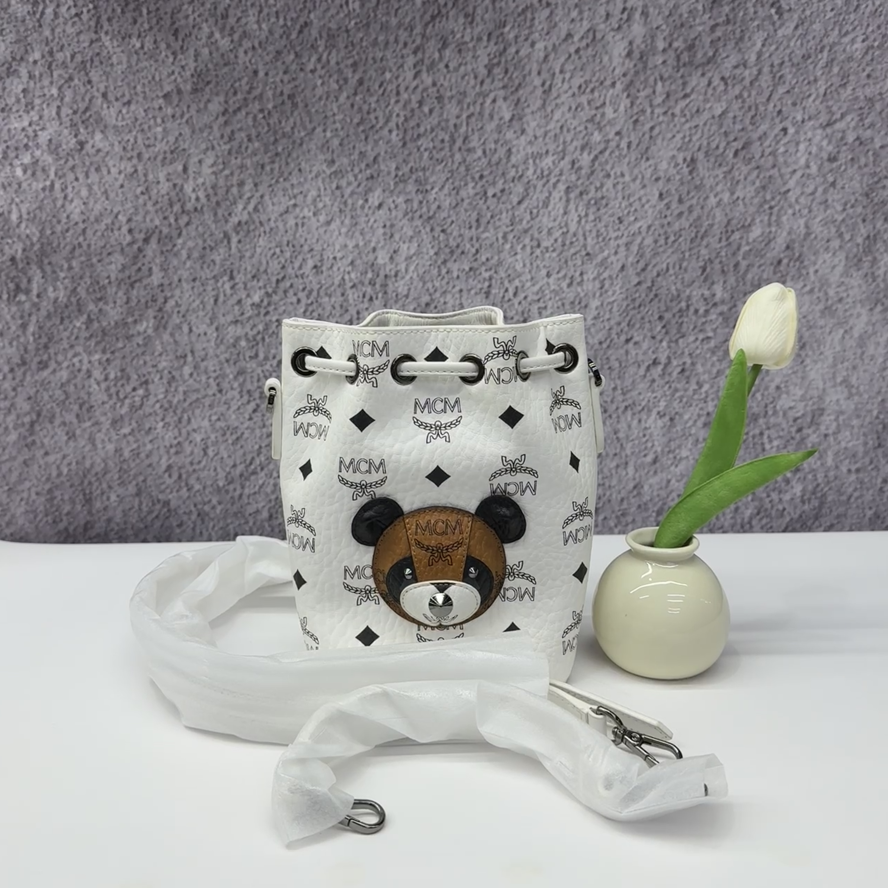 95新 MCM 小熊水桶包/非真假不退补不换
