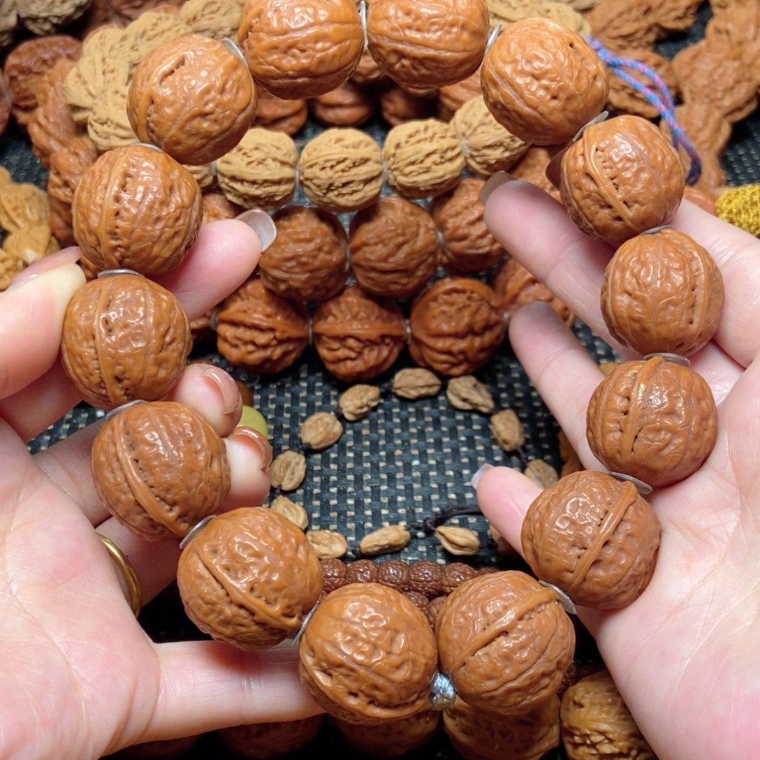 文玩核桃手串光头足球手串