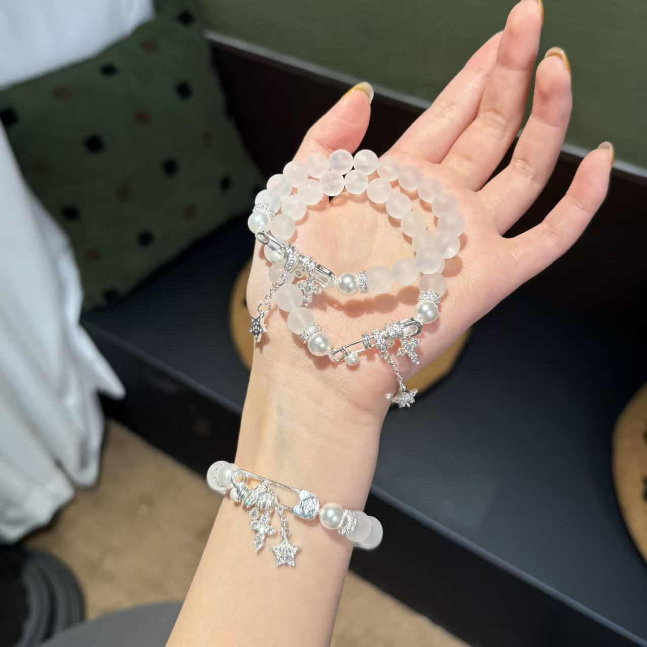*星锁雾珠*别针奶白晶手串