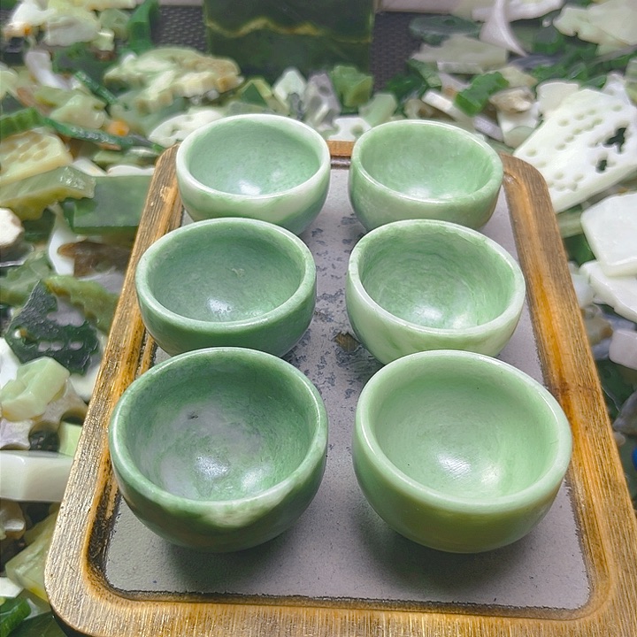 未镶嵌和田玉珠宝半成品?*堇