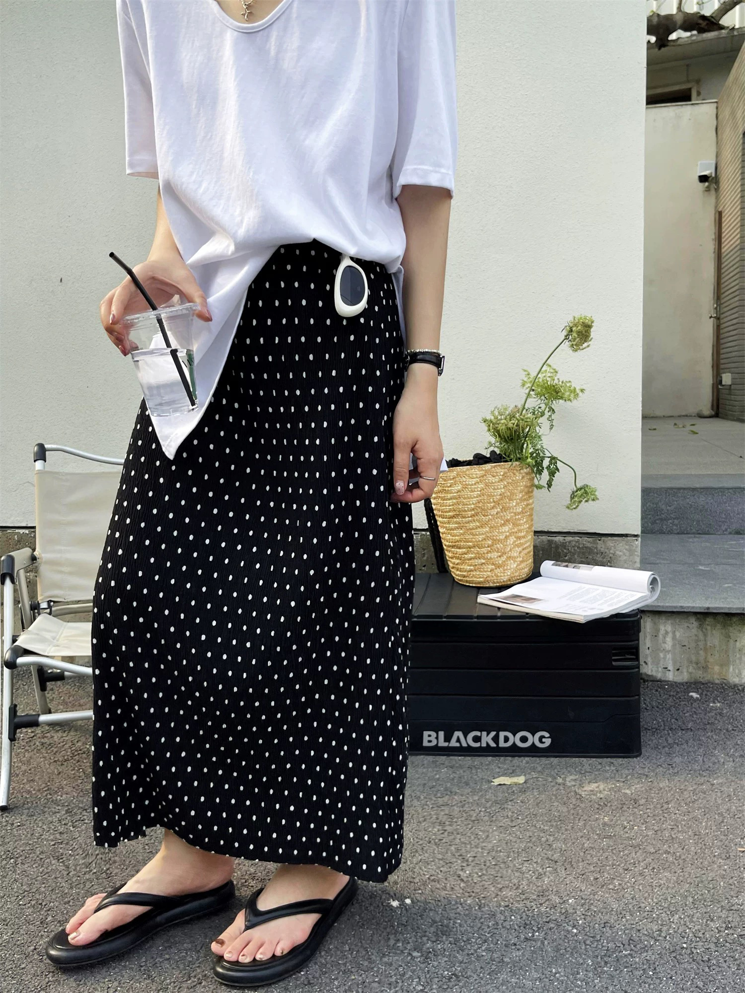 夏季超显瘦高腰波点圆点褶皱裙韩系复古垂感后开叉直筒大码半身裙