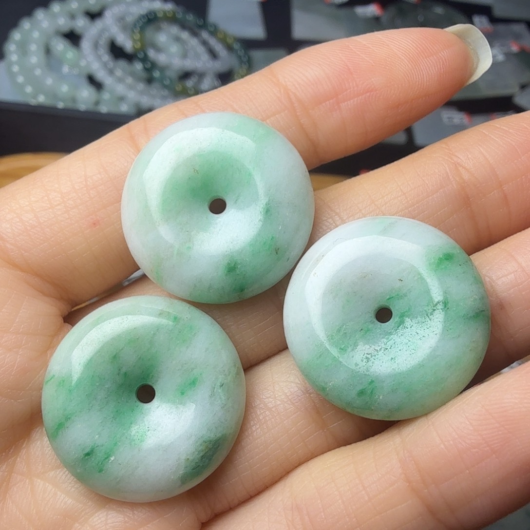 翡翠未镶嵌颈饰天然缅甸翡翠A货 单个