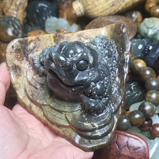 岫岩河磨玉（透闪石质玉）未镶嵌挂件