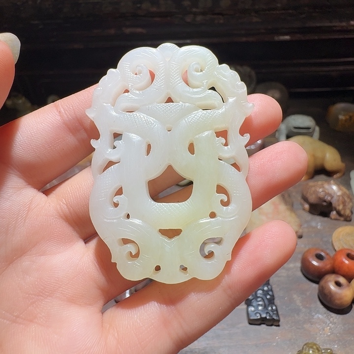 和田玉未镶嵌挂件暴*