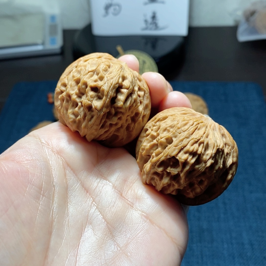 桃核吊坠磨盘狮子头41