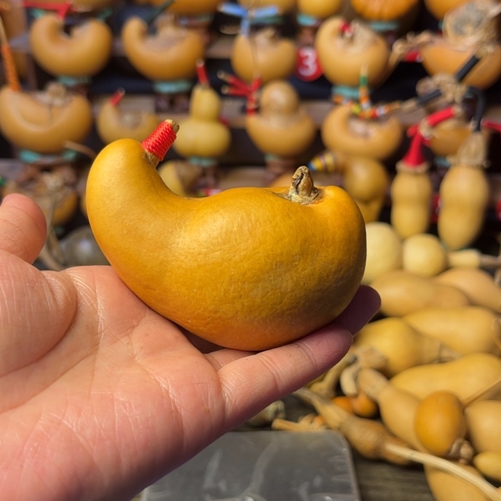 哆***咪腰子葫芦有风裂线的