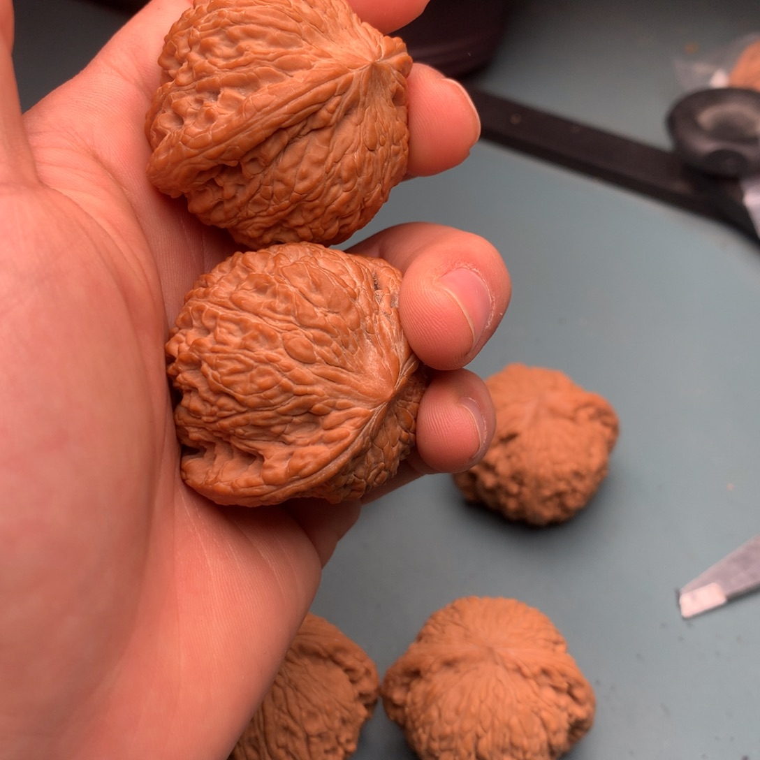 文玩核桃把件绣球4445