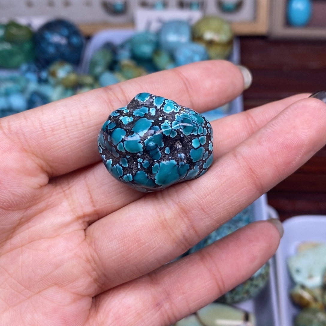 绿松石未镶嵌挂件