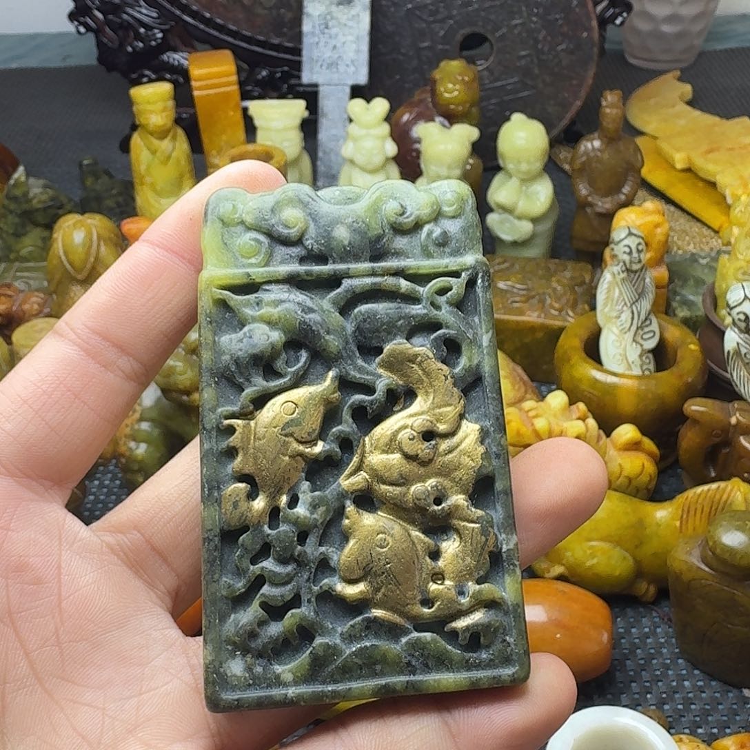 白玉菩提吊坠。。。