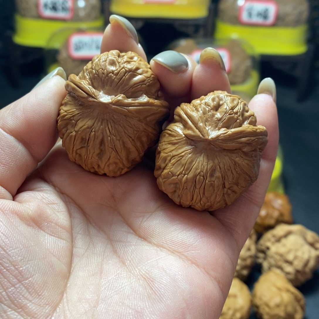 文玩核桃把件14号元宝异型40尺