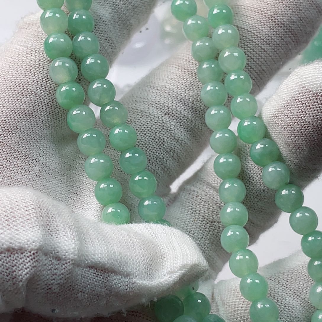 翡翠吊坠(不含链)未镶嵌随*: