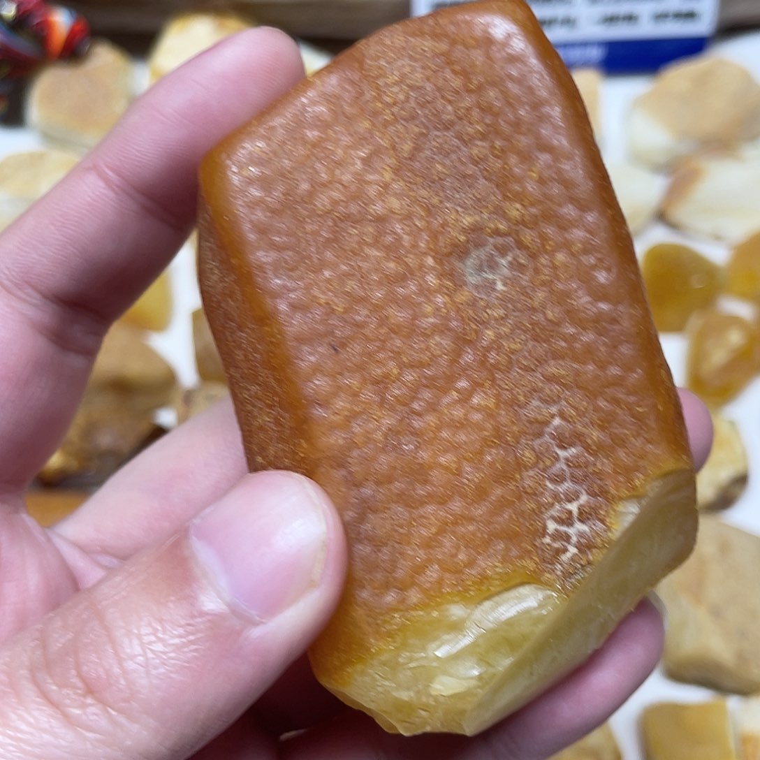 定制琥珀未镶嵌原矿琥珀