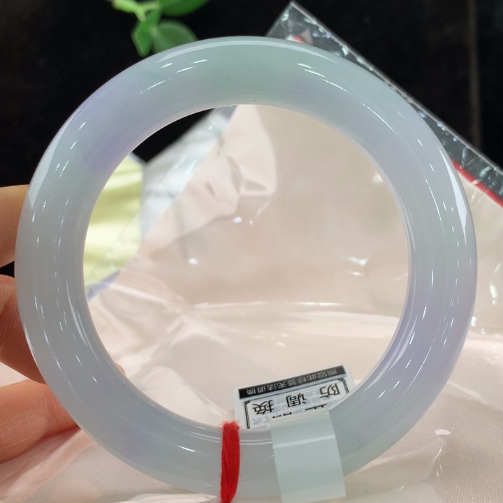 翡翠手镯未镶嵌111-0136