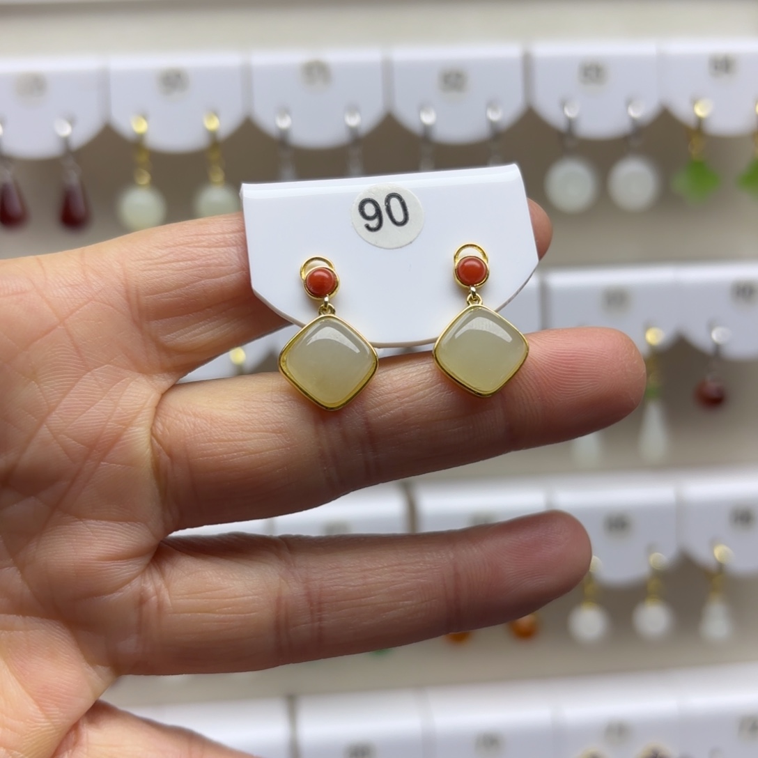 和田玉银S925镶嵌耳饰