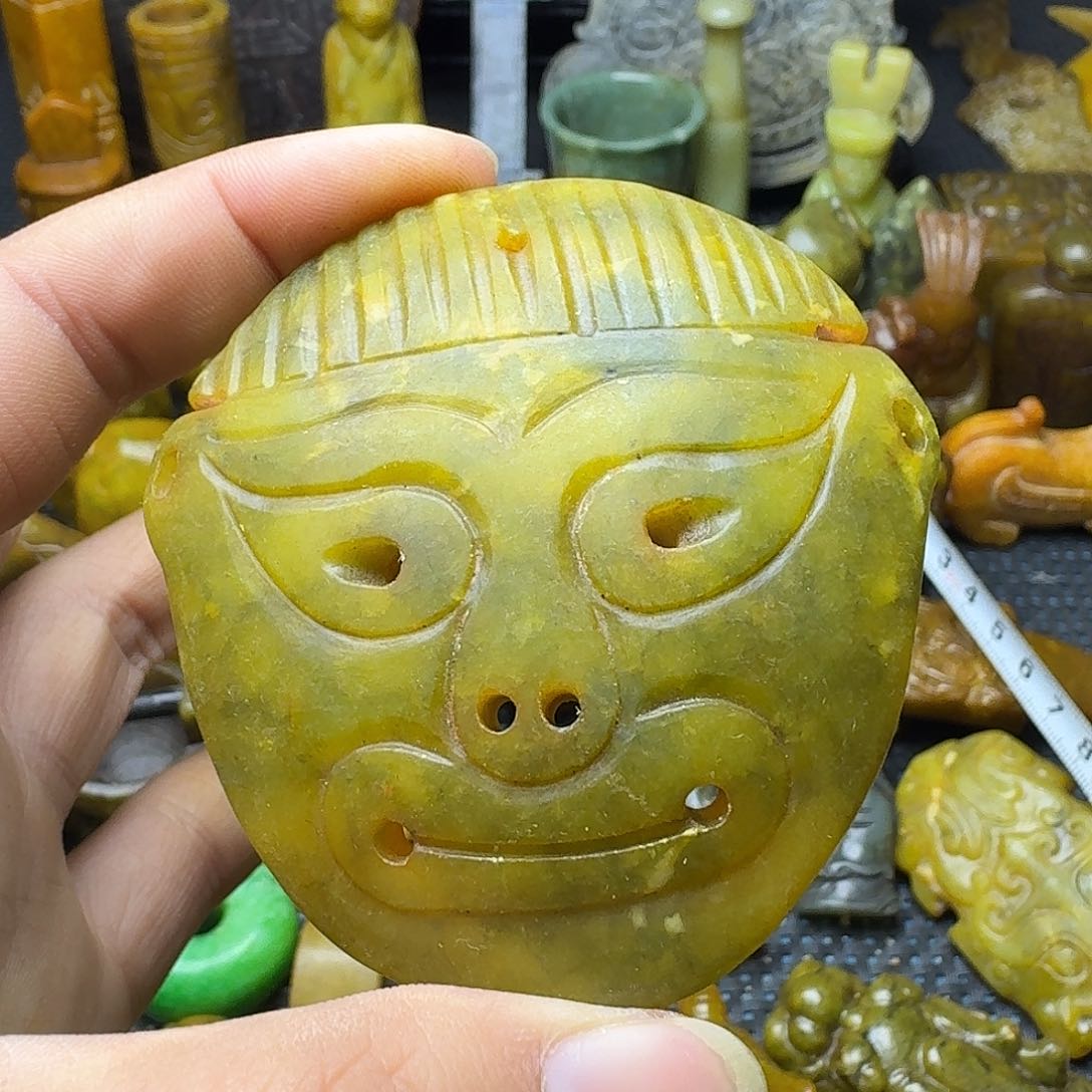 白玉菩提吊坠。。。