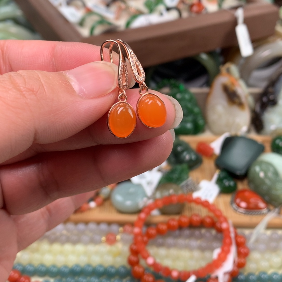 南红玛瑙银S925镶嵌耳坠