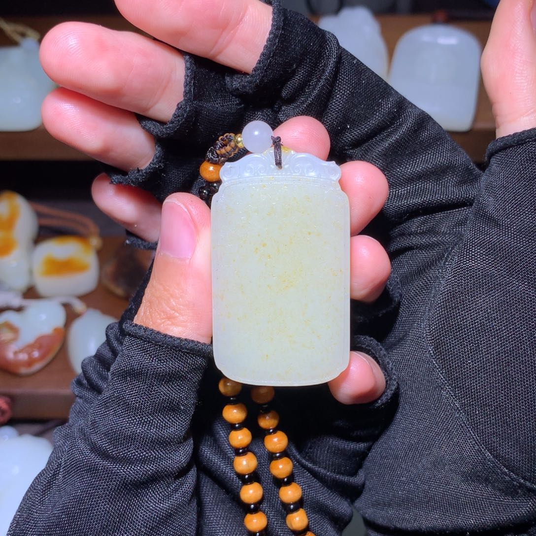 龙***①颈饰未镶嵌和田玉