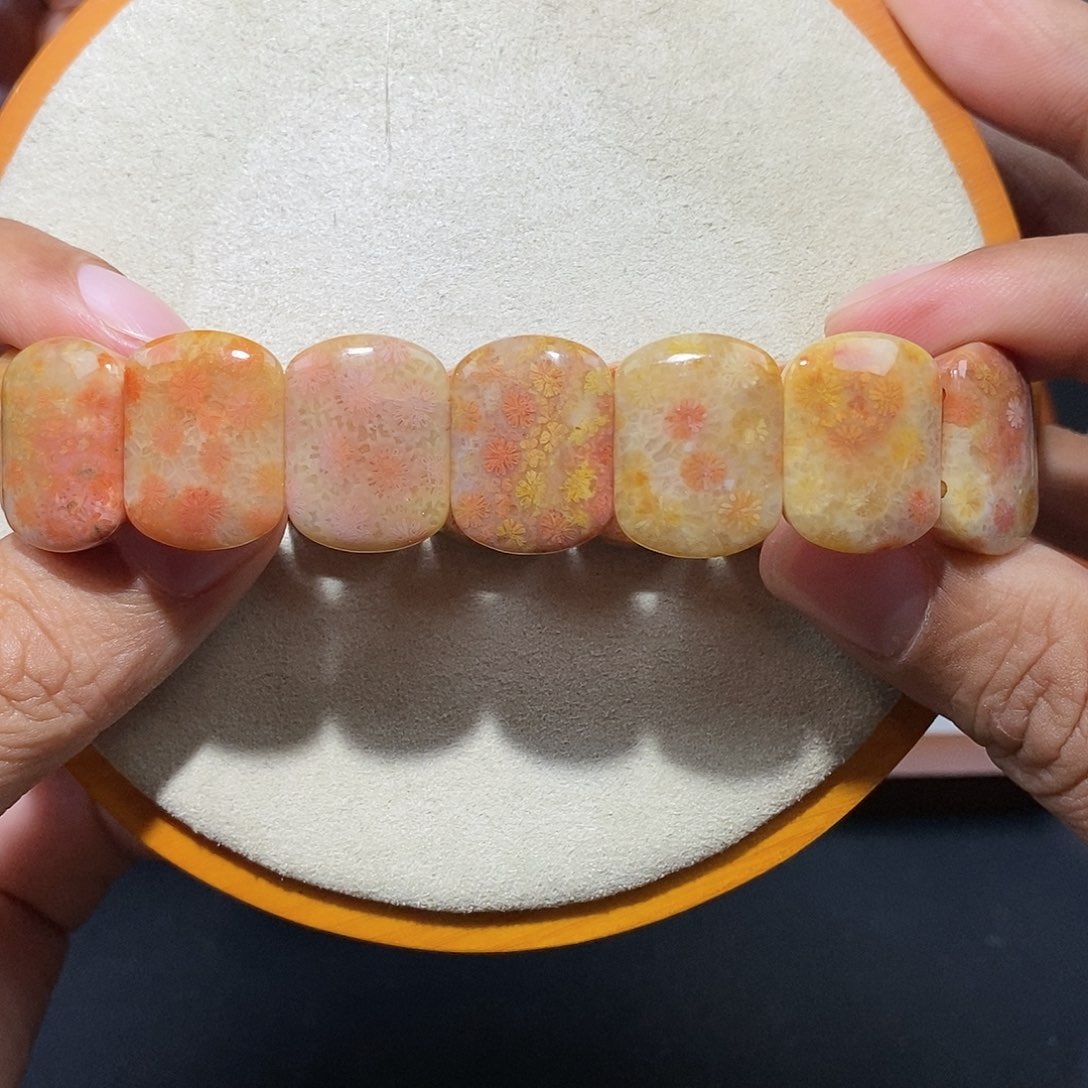 硅化珊瑚（珊瑚玉）手串未镶嵌小花花好看53