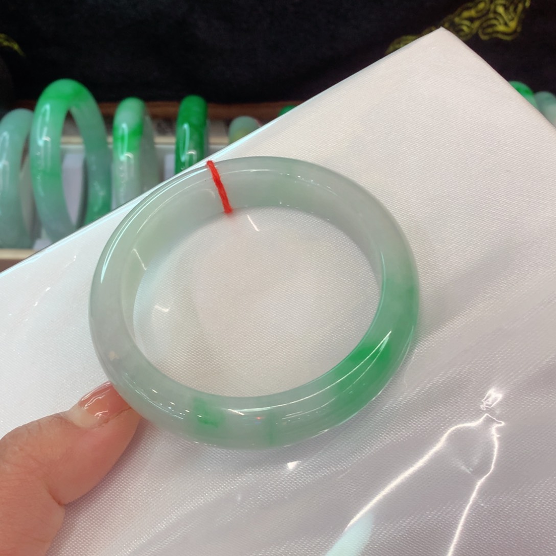 翡翠手镯未镶嵌8号