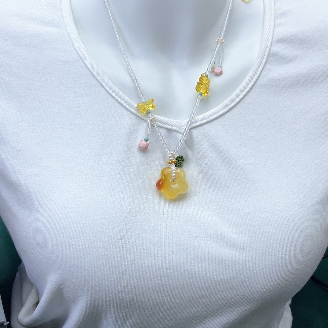 琥珀裸石未镶嵌蜜蜡