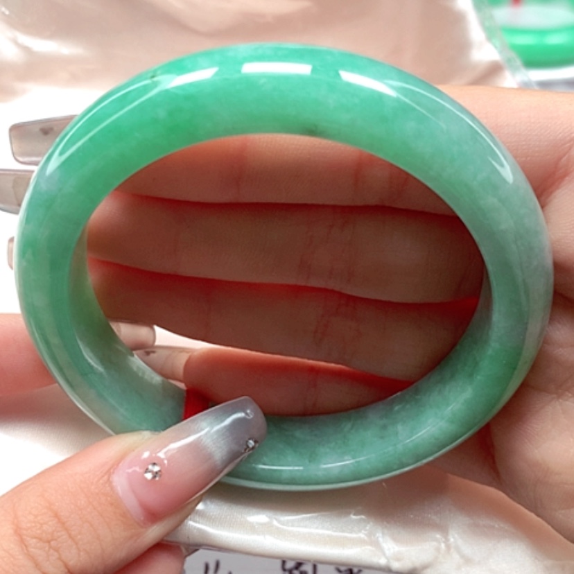 【闪购商品】翡翠手镯未镶嵌58圈