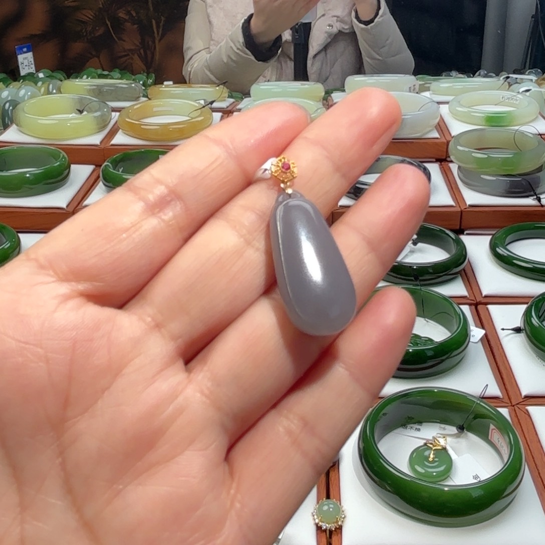 和田玉吊坠(赠链)未镶嵌