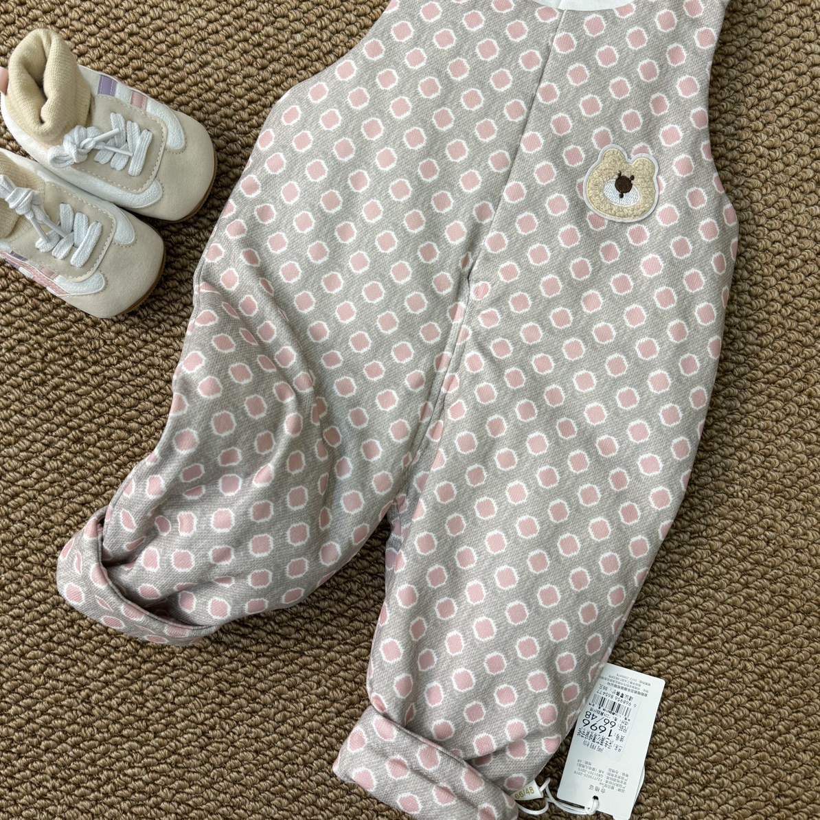 婴童加棉粉色波点背带裤