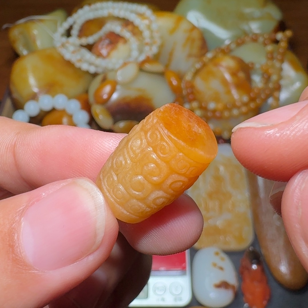 和田玉颈饰未镶嵌