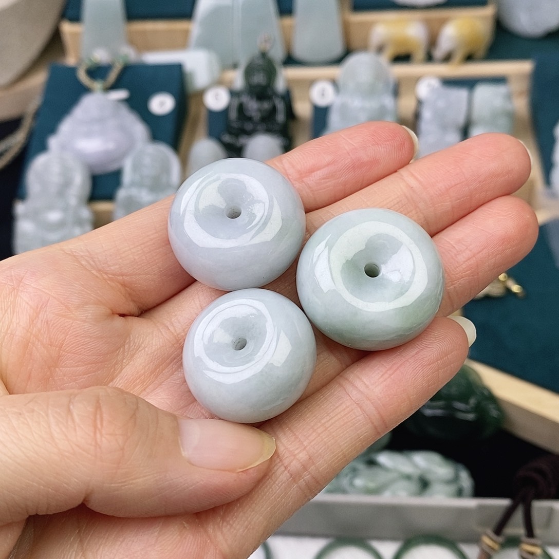 翡翠未镶嵌颈饰面包扣多样性发货发其一