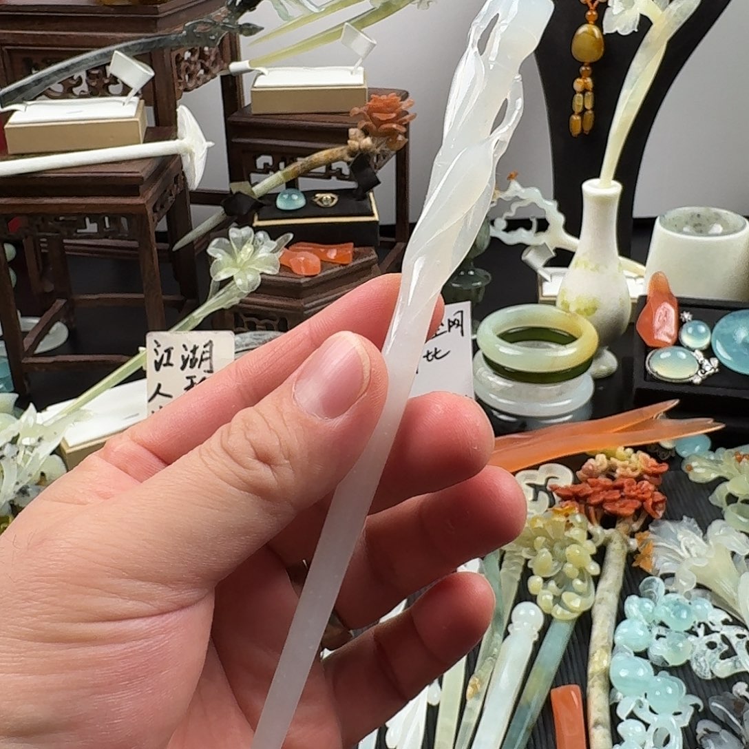 蛇纹石玉未镶嵌发饰