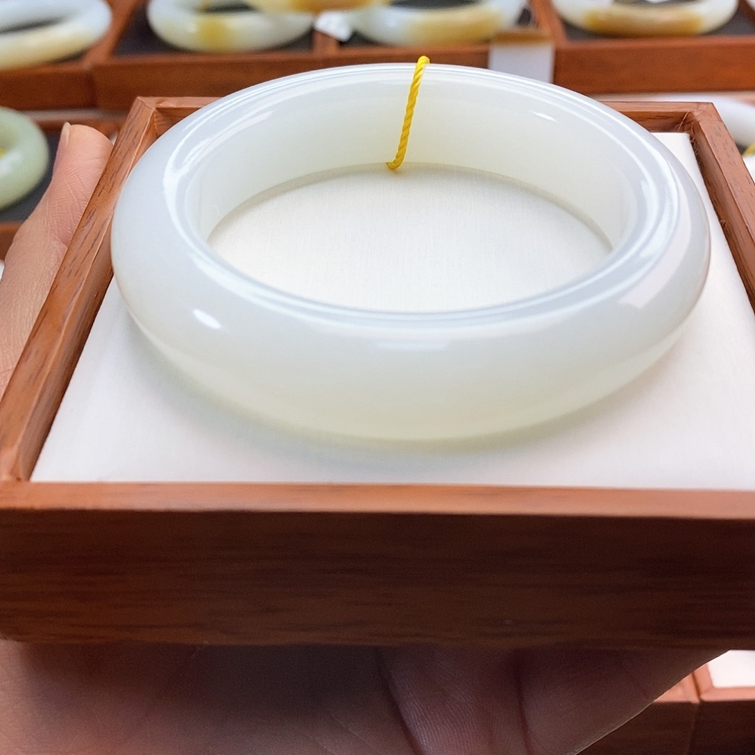 和田玉（白玉）手镯未镶嵌～****~