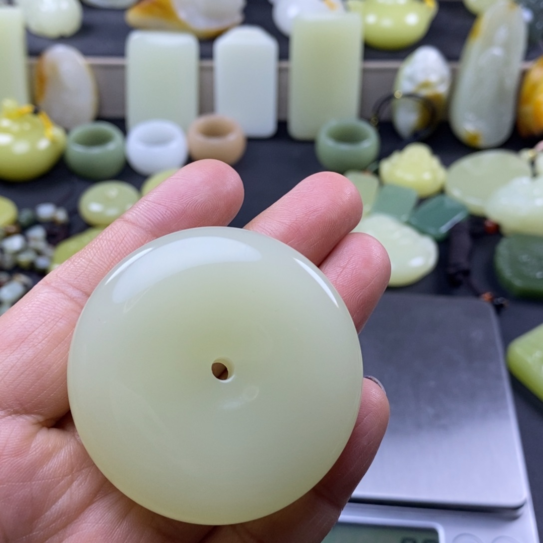 和田玉未镶嵌颈饰用****3