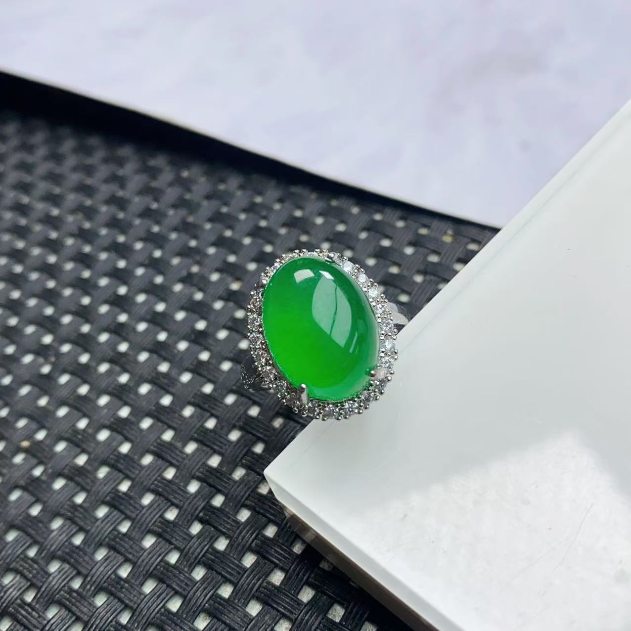 [石矿]A522透绿小蛋面戒指